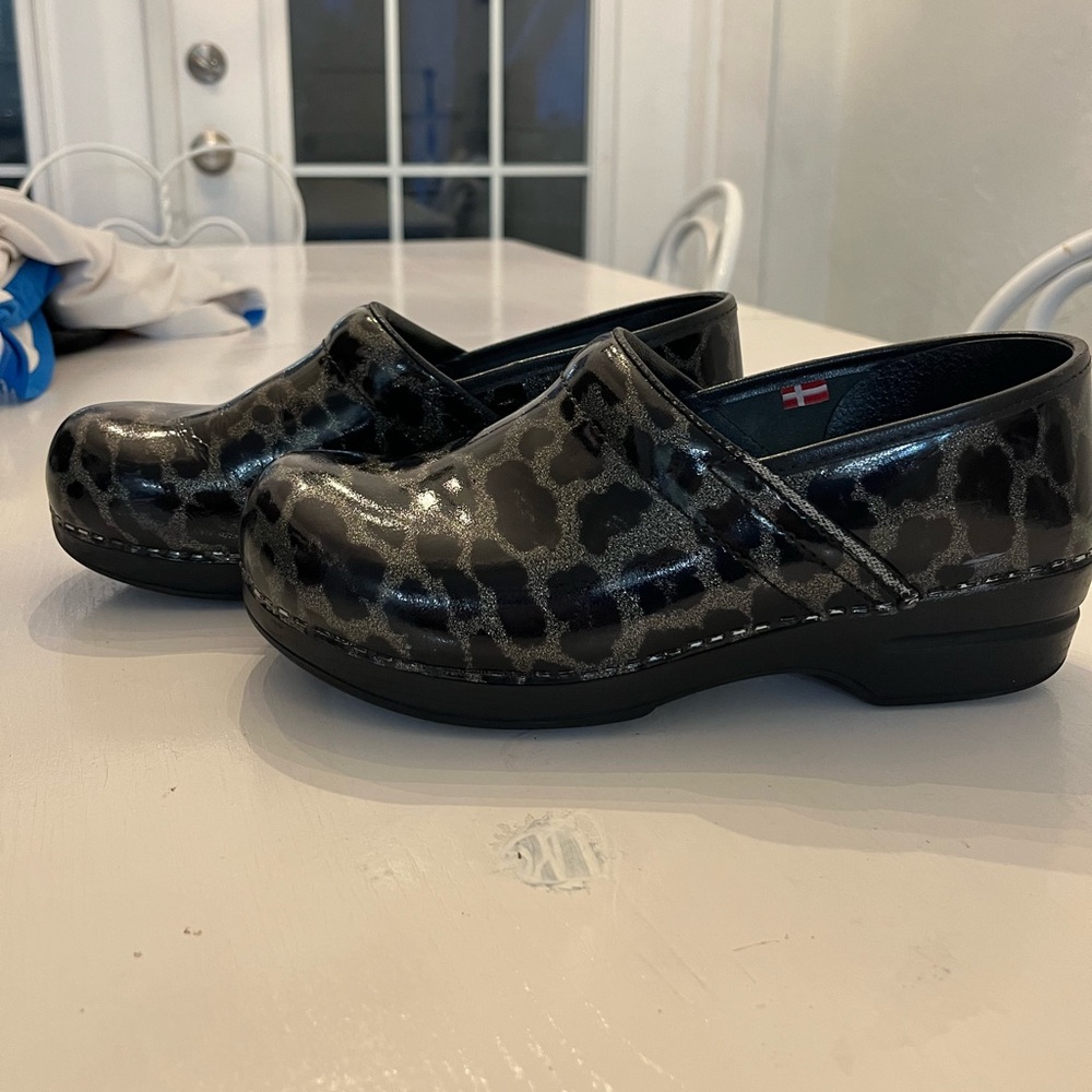 Sanita EUC animal print clogs size 40